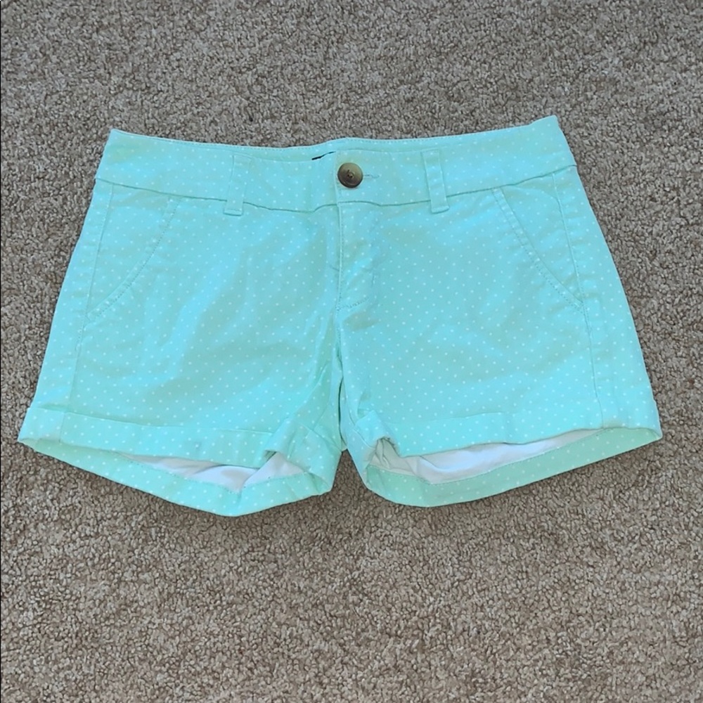 COPY - AE Khaki shorts